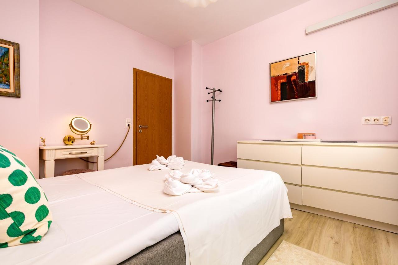 The Plovdiv Pad Your 1-Bd Hideaway In The Center By Flat Mаnager Exterior foto